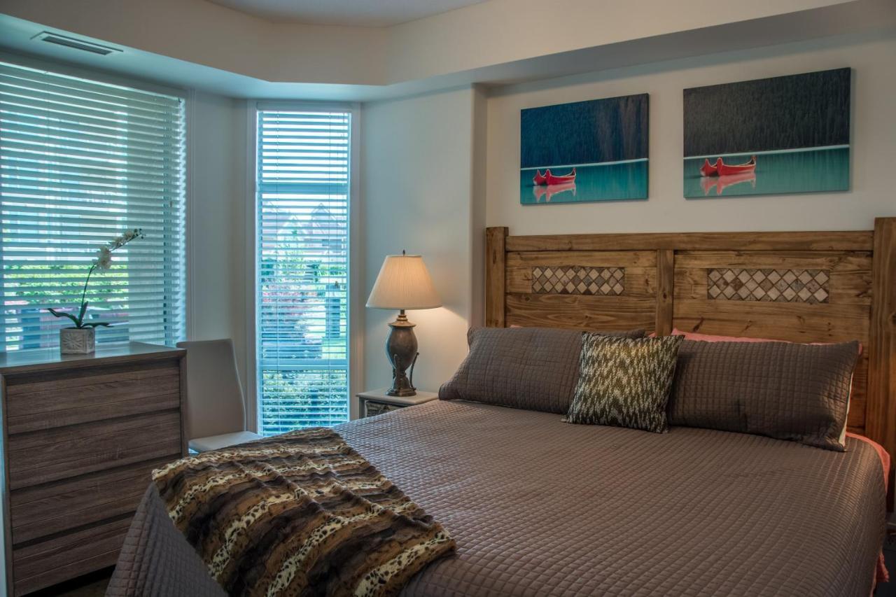 Sunset Waterfront Resort By Discover Kelowna Resort Accommodations المظهر الخارجي الصورة