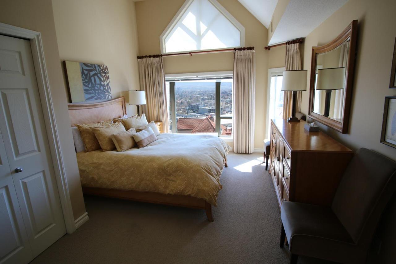 Sunset Waterfront Resort By Discover Kelowna Resort Accommodations المظهر الخارجي الصورة