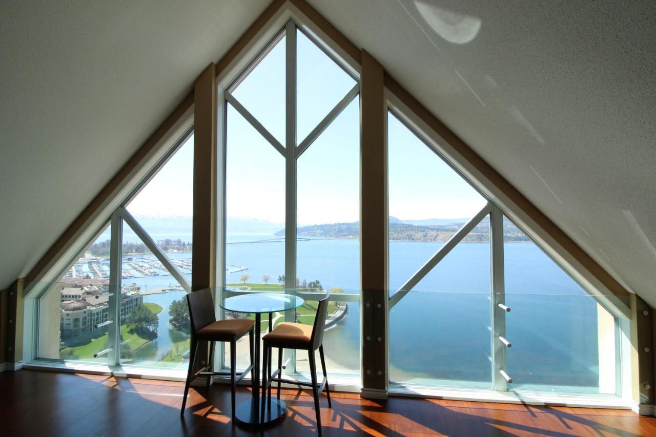 Sunset Waterfront Resort By Discover Kelowna Resort Accommodations المظهر الخارجي الصورة