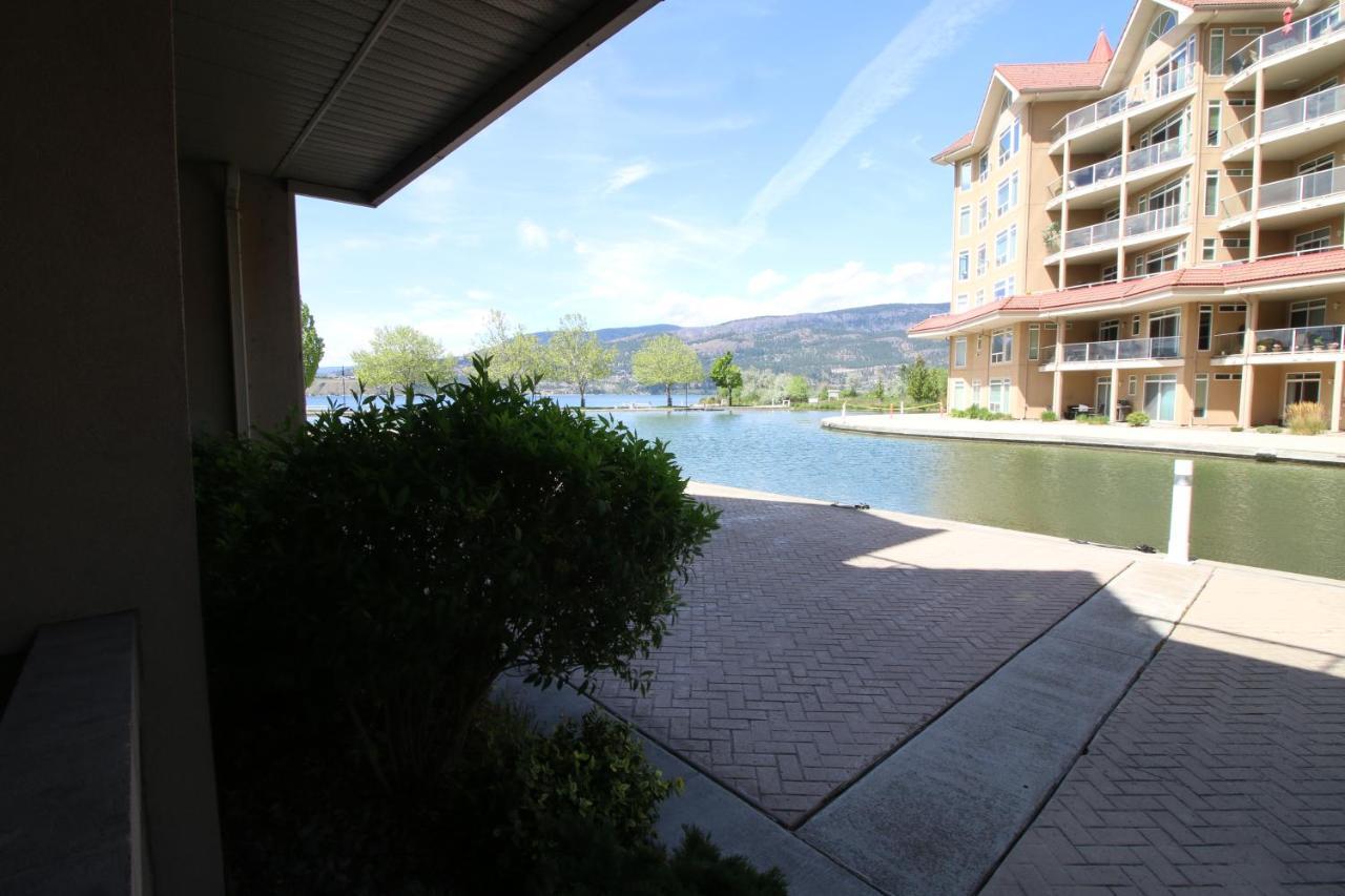 Sunset Waterfront Resort By Discover Kelowna Resort Accommodations المظهر الخارجي الصورة